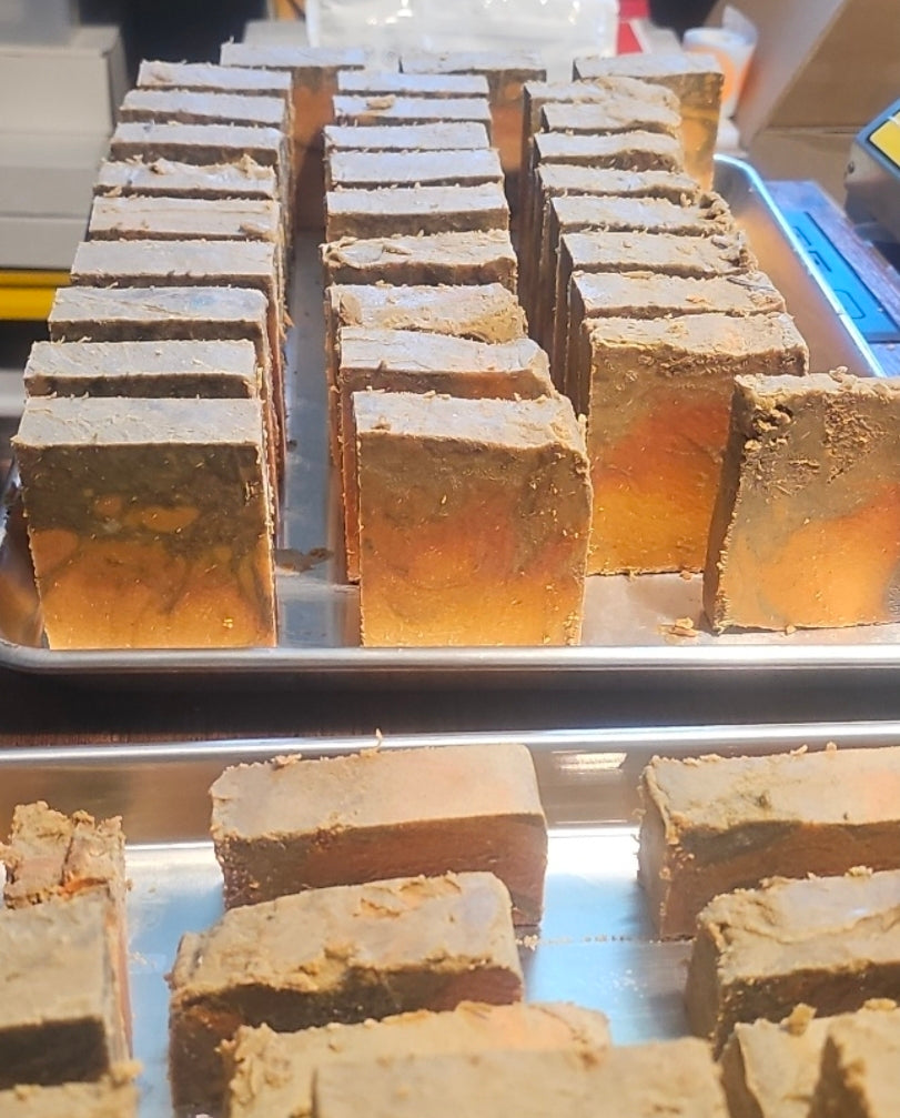 The Jester's Gilded Tea Raw Botanical Bar